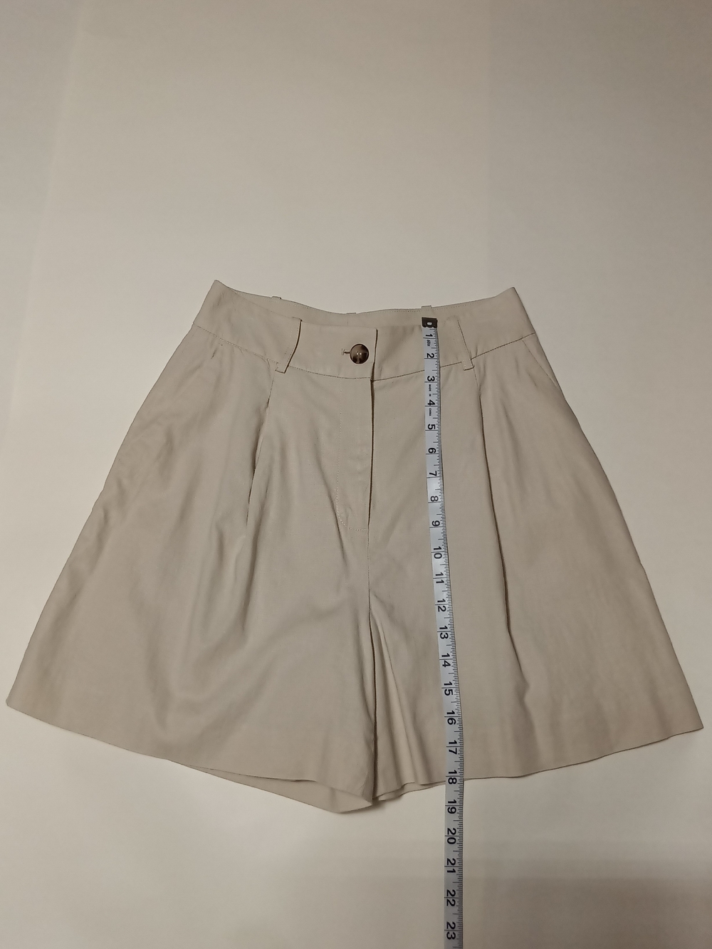 Alex Marie Tailored Linen Blend High-Waist Pleated Wide Leg Beige Shorts Size 4 - Picture 6 of 15